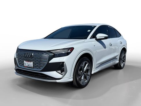 Used 2023 Audi Q4 e-tron Prestige image 1