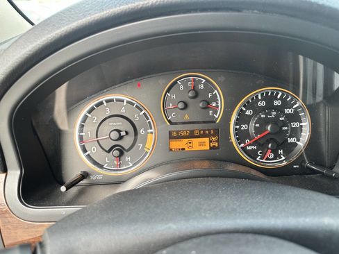 Used 2011 Nissan Armada Platinum w/ 2nd Row Captain Seat Pkg image 17