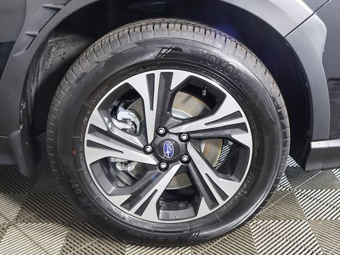 Used 2025 Subaru Crosstrek 2.5i Premium AWD/4WD image 19