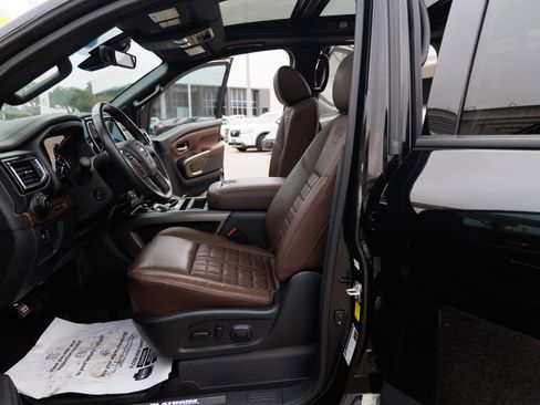 Used 2023 Nissan Titan Platinum Reserve w/ Moonroof Package image 38