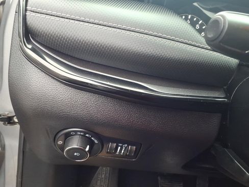 Used 2022 Jeep Compass Latitude image 16