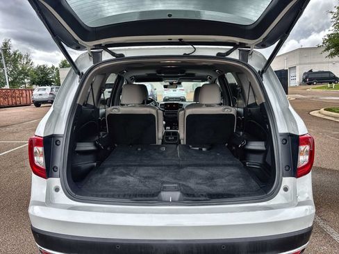Used 2021 Honda Pilot Touring image 17