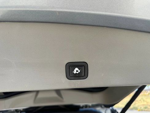 Used 2020 Cadillac XT6 Premium Luxury image 24