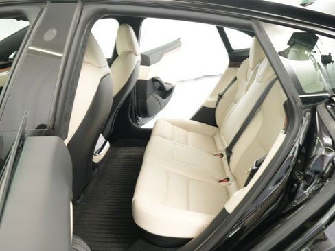 Used 2022 Tesla Model S image 47