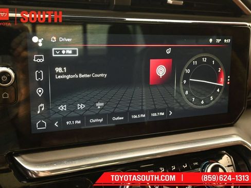 Used 2024 GMC Sierra 2500 Denali Ultimate AWD/4WD image 13