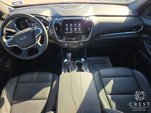 Used 2023 Chevrolet Traverse RS image 13