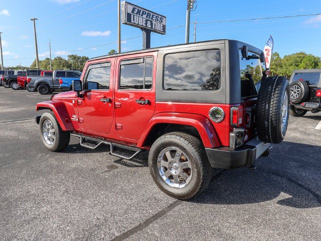 Used 2011 Jeep Wrangler Unlimited Sahara w/ Dual Top Group AWD/4WD image 6