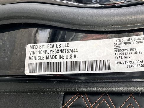 Used 2022 Jeep Grand Cherokee Summit w/ Luxury Tech Group V image 34