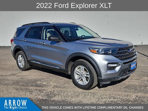 Used 2022 Ford Explorer XLT w/ Equipment Group 202A AWD/4WD image 1