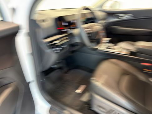 Used 2026 Kia Sportage EX image 14