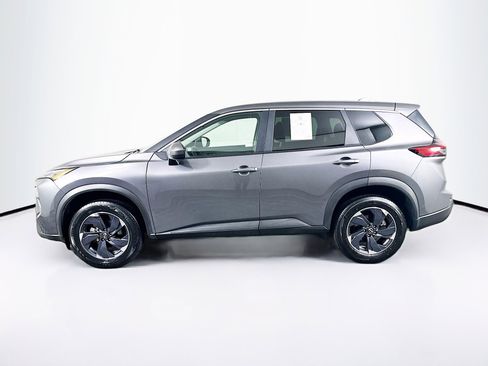 Used 2025 Nissan Rogue SV FWD image 4