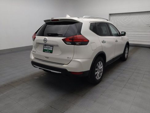 Used 2017 Nissan Rogue SV FWD image 9