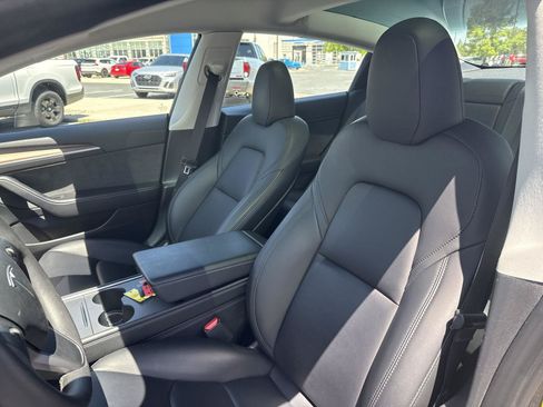 Used 2023 Tesla Model 3 Standard Range RWD image 16