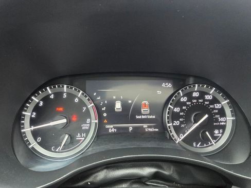 Used 2021 Toyota Highlander XLE image 19