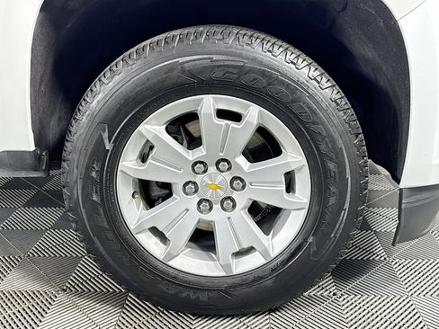 Used 2022 Chevrolet Colorado LT w/ Fleet Safety Package image 28