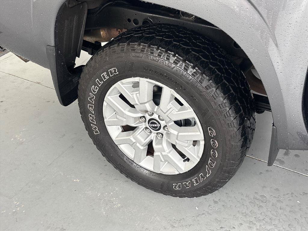 Used 2023 Nissan Frontier SV w/ Tow Package AWD/4WD image 27