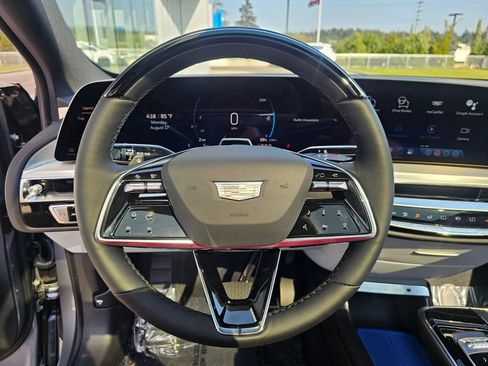 New 2026 Cadillac Lyriq Sport AWD/4WD image 24