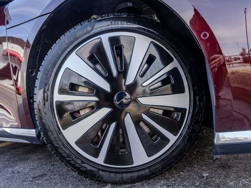 Used 2024 Lucid Air Pure image 30