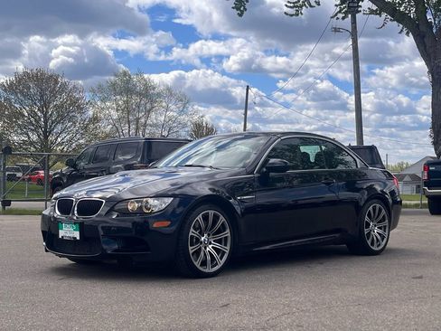 Used 2011 BMW M3 Convertible RWD image 7