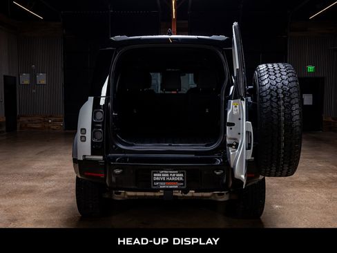 Used 2023 Land Rover Defender 110 X image 8