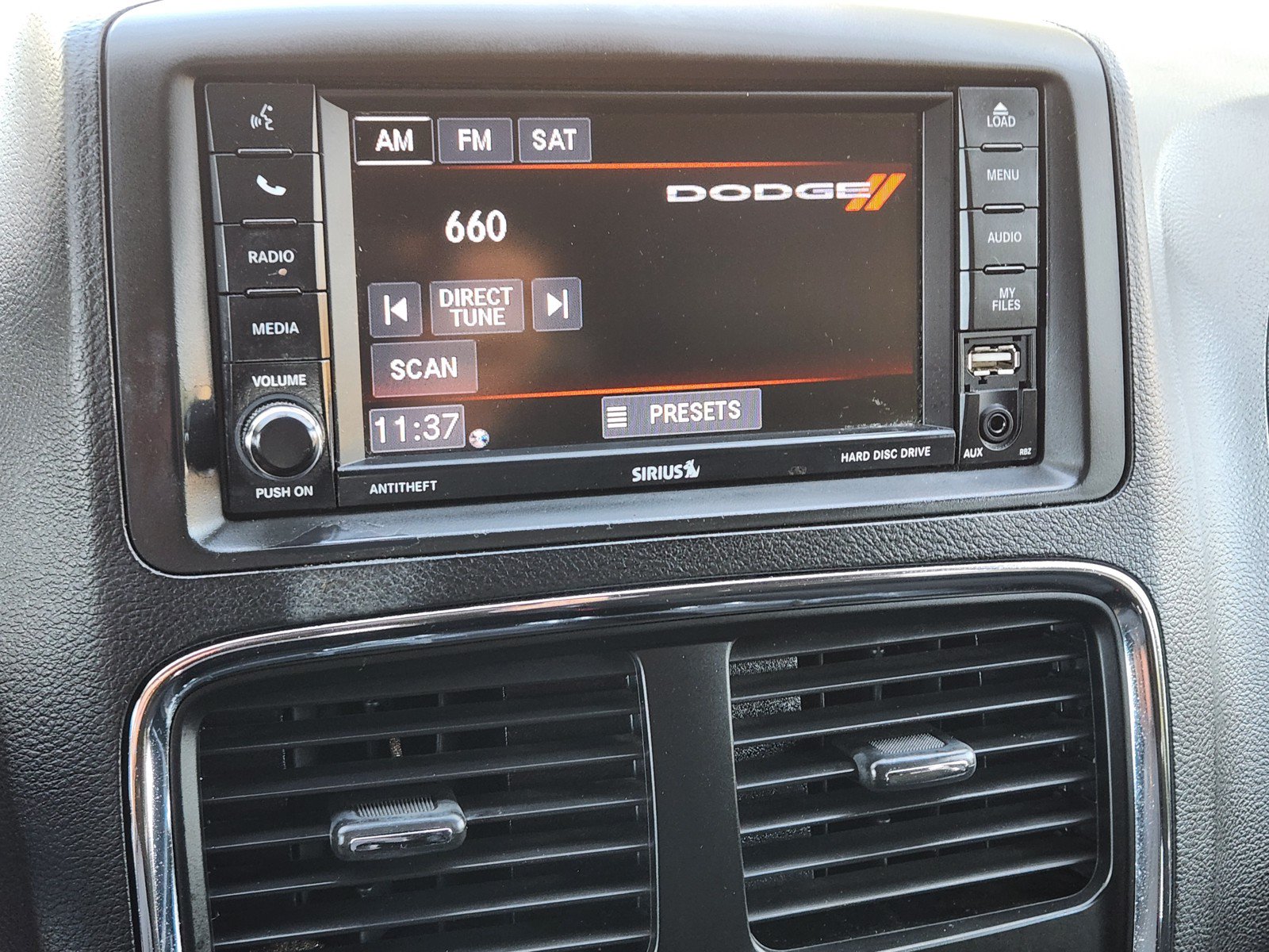 Used 2018 Dodge Grand Caravan SE FWD image 6