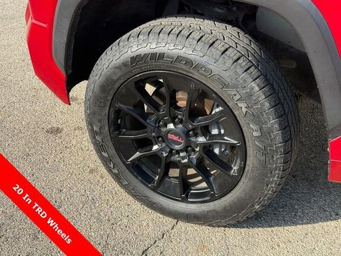 Used 2022 Toyota Tundra SR5 AWD/4WD image 10
