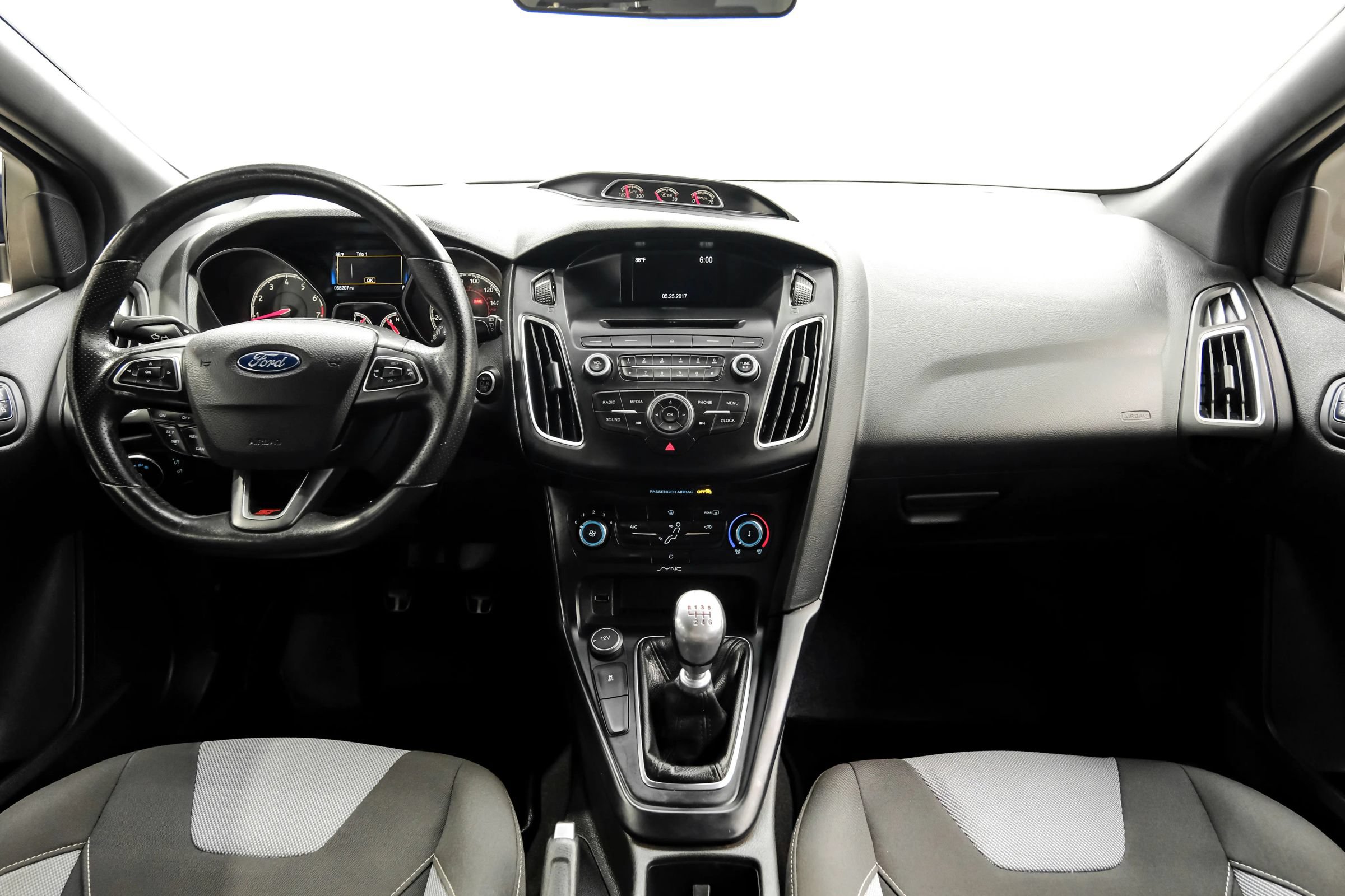 Used 2017 Ford Focus ST FWD image 16