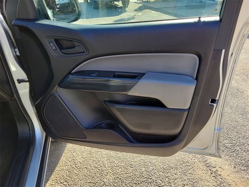 Used 2018 Chevrolet Colorado W/T w/ WT Convenience Package image 34