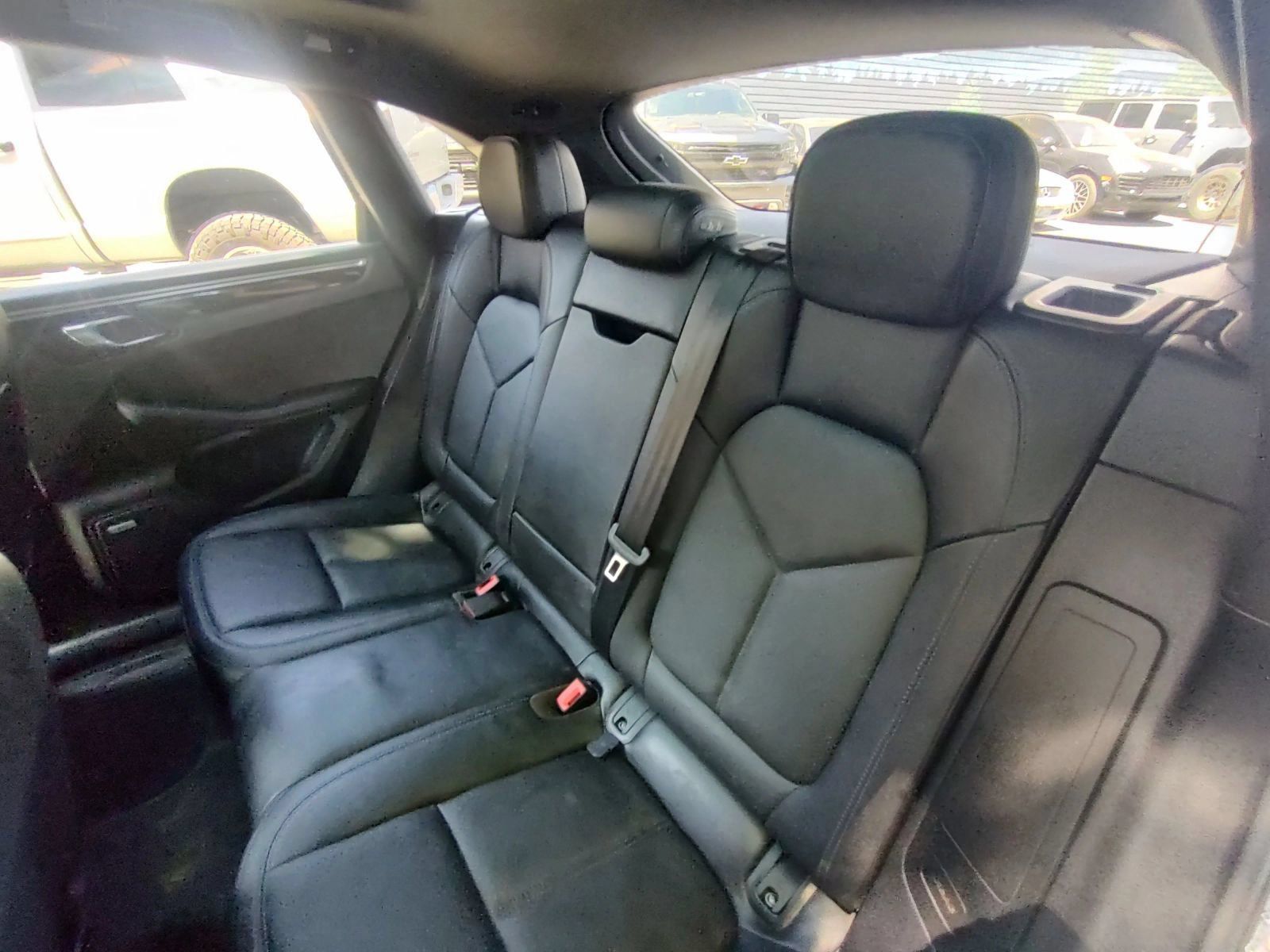 Used 2019 Porsche Macan AWD/4WD image 56