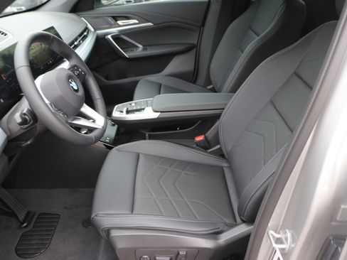 Used 2025 BMW X1 xDrive28i w/ Convenience Package AWD/4WD image 15