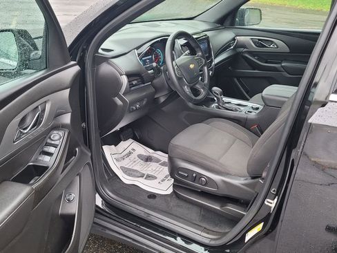 Used 2023 Chevrolet Traverse LT image 18