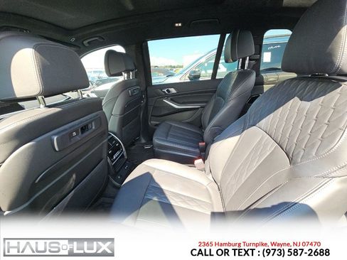 Used 2022 BMW X7 xDrive40i w/ Premium Enhanced Package AWD/4WD image 6