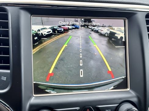 Used 2015 Jeep Grand Cherokee Limited image 25