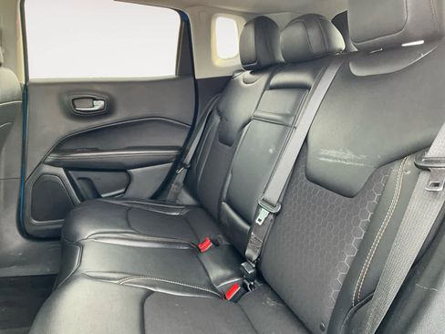 Used 2018 Jeep Compass Latitude w/ Popular Equipment Group image 19