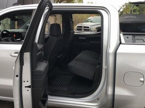 Used 2022 Chevrolet Silverado 1500 RST w/ Convenience Package II image 18