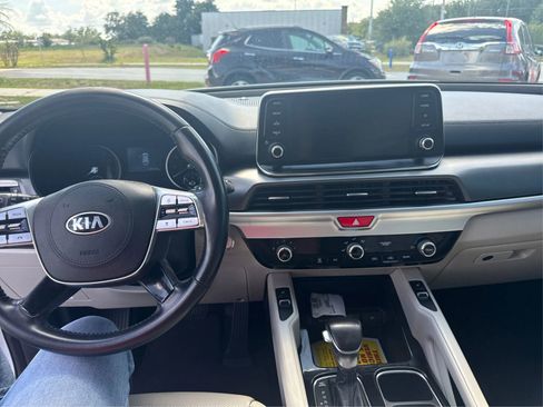 Used 2021 Kia Telluride S FWD image 16