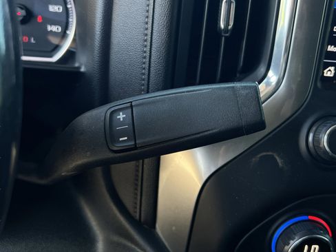 Used 2020 Chevrolet Silverado 1500 LT Trail Boss image 22