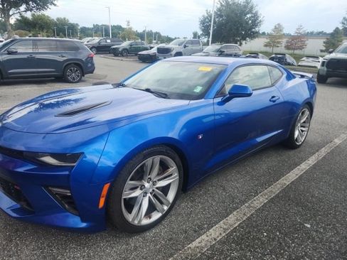 Used 2017 Chevrolet Camaro SS RWD image 4