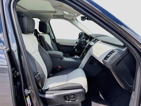 New 2026 Land Rover Discovery Limited Edition AWD/4WD image 16