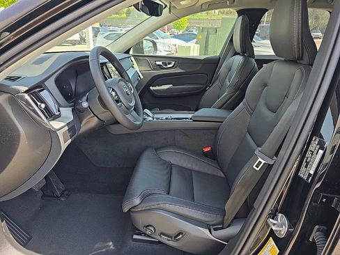 Used 2025 Volvo XC60 B5 Ultra w/ Climate Package image 7
