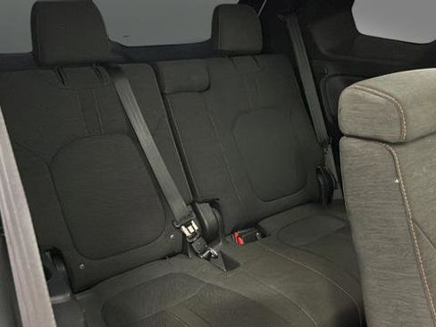 Used 2023 Honda Pilot Sport image 26