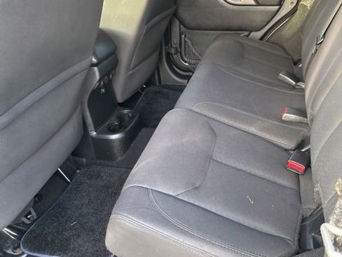 Used 2017 Jeep Wrangler Unlimited Sport w/ Quick Order Package 24S image 11