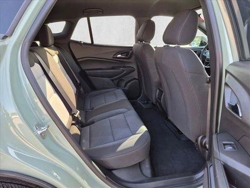Used 2024 Chevrolet Trax RS w/ Driver Confidence Package FWD image 20