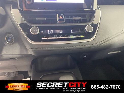 Used 2025 Toyota Corolla SE FWD image 22