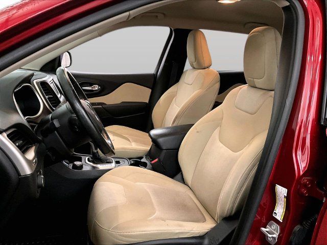 Used 2016 Jeep Cherokee Sport w/ Cold Weather Group AWD/4WD image 24