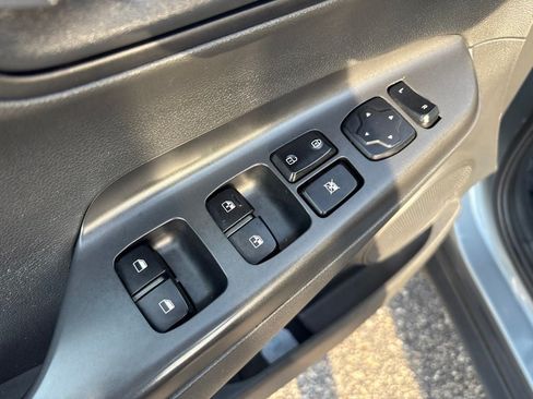 Used 2019 Hyundai Kona SEL w/ SEL Tech Package 02 FWD image 17