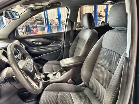 Used 2023 GMC Terrain SLE FWD image 12