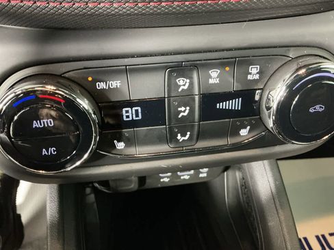 Used 2023 Chevrolet TrailBlazer RS w/ Convenience Package image 34