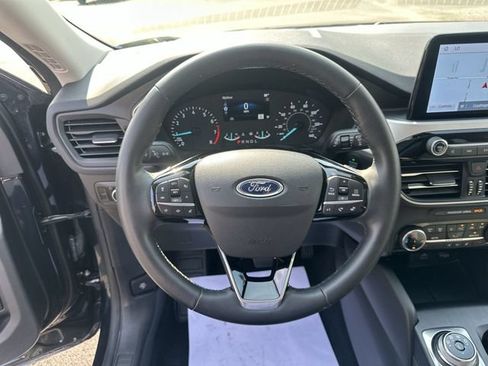 Used 2022 Ford Escape SE w/ SE Sport Appearance Package AWD/4WD image 13