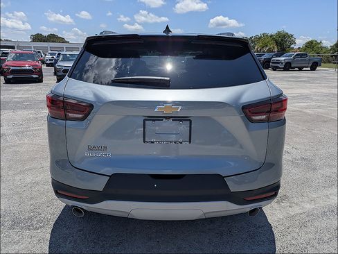 New 2026 Chevrolet Blazer LT w/ Convenience Package FWD image 9